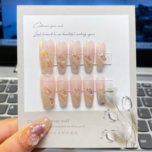 1-10 Press-on Nails in Various Shap...